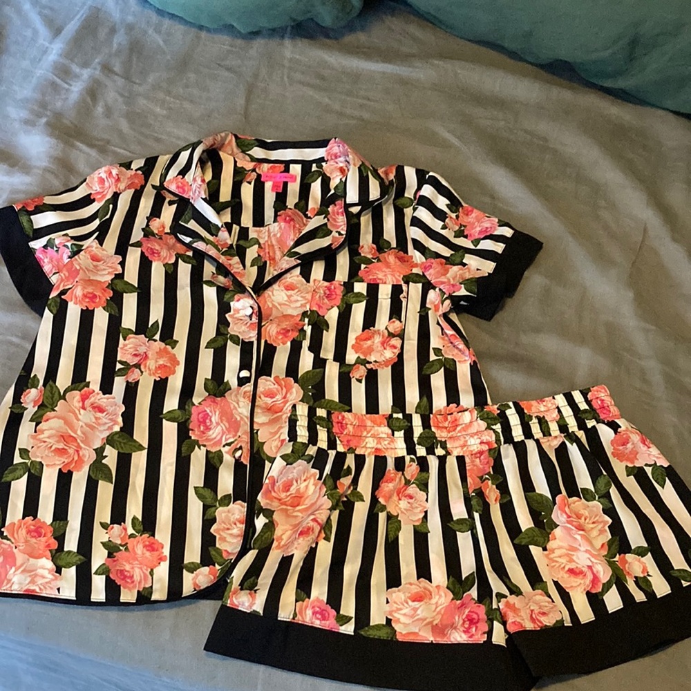 Betsy Johnson Rose Stripe Pajama Set